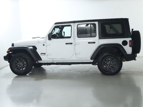 Used 2024 Jeep Wrangler Sport S image 40