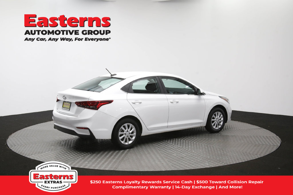Used 2022 Hyundai Accent SEL FWD image 42