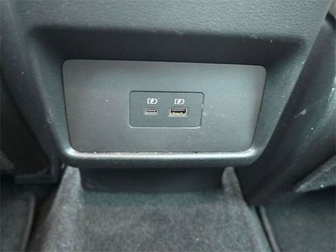 Used 2023 Nissan Rogue SV image 21