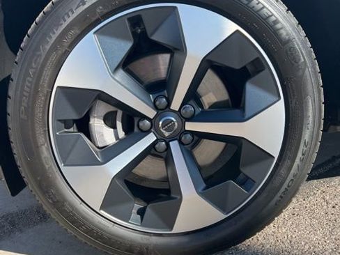 New 2025 Volvo XC40 B5 Core w/ Protection Package Premier image 32