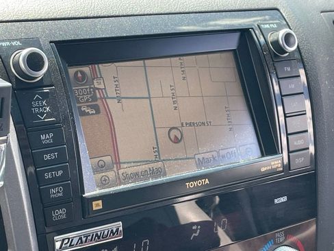 Used 2010 Toyota Tundra Limited image 7