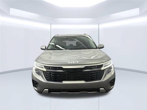 Certified 2024 Kia Seltos S AWD/4WD image 2