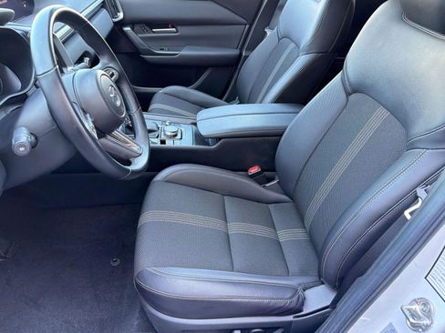 Used 2025 MAZDA CX-50 AWD 2.5 S w/ Premium Package image 5