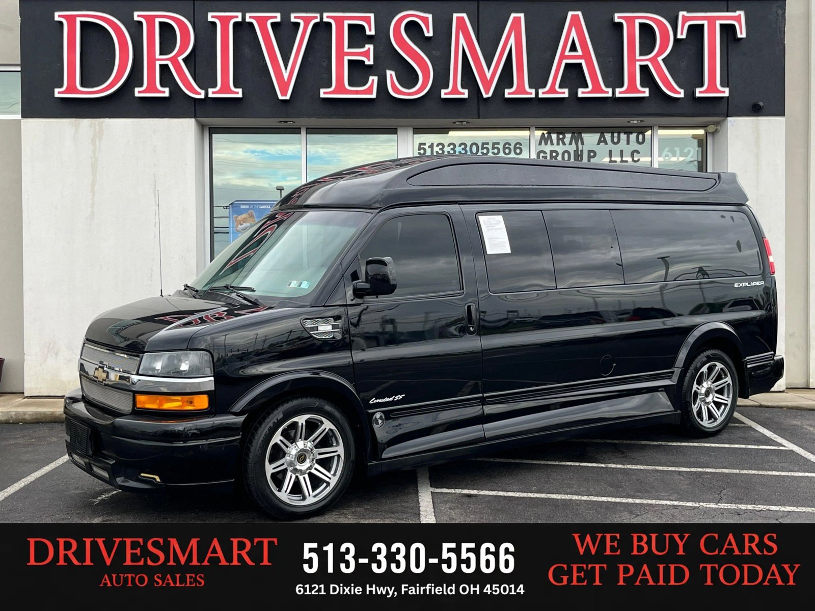 Used 2018 Chevrolet Express 2500 Extended w/ Enhanced Convenience Package RWD image 1