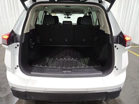 New 2026 Nissan Rogue SV AWD/4WD image 12