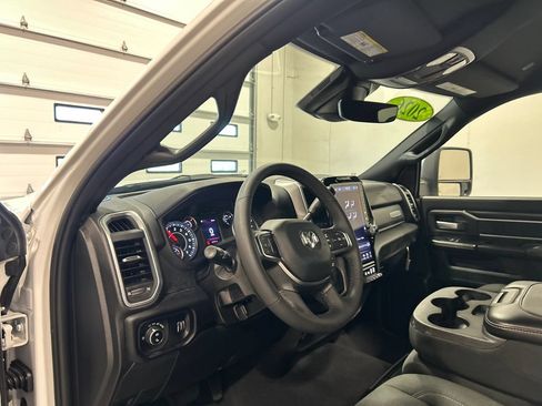 Used 2026 RAM 2500 Big Horn AWD/4WD image 18