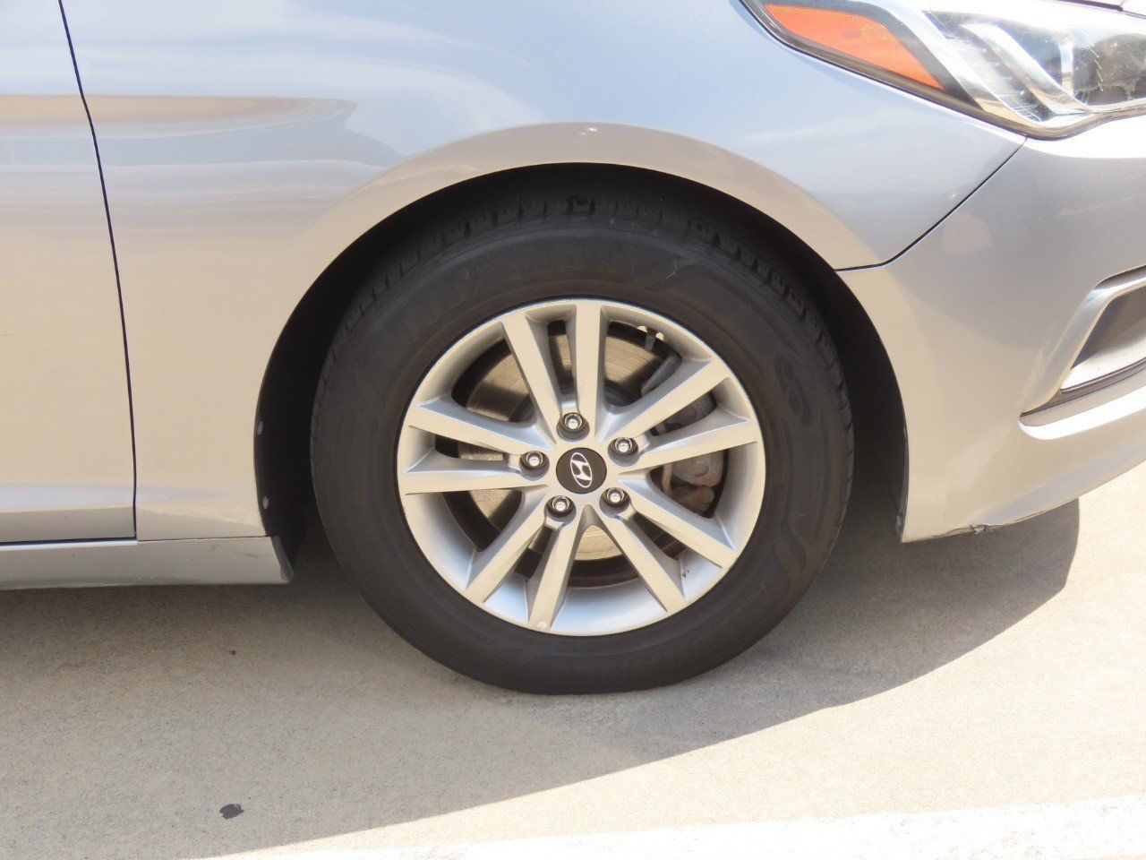 Used 2017 Hyundai Sonata SE FWD image 9