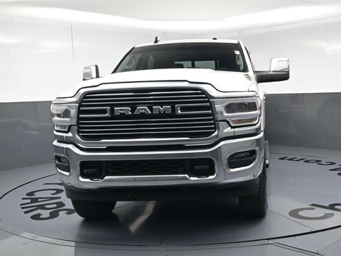 Used 2024 RAM 2500 Laramie AWD/4WD image 5