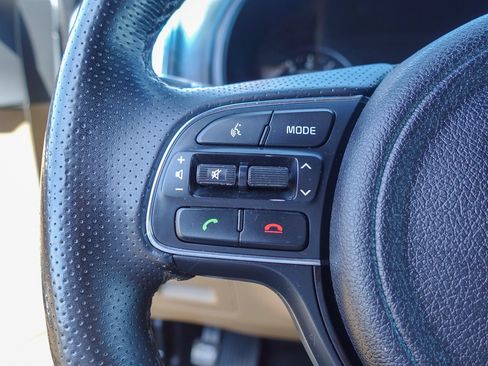 Used 2017 Kia Sportage SX image 14