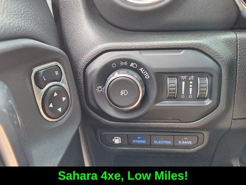 Used 2022 Jeep Wrangler Unlimited Sahara w/ Safety Group AWD/4WD image 21