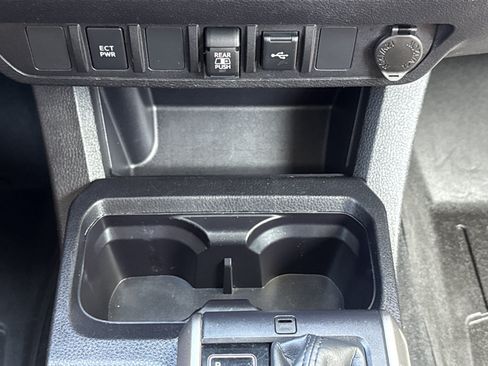 Used 2022 Toyota Tacoma SR5 w/ Trail Edition AWD/4WD image 25