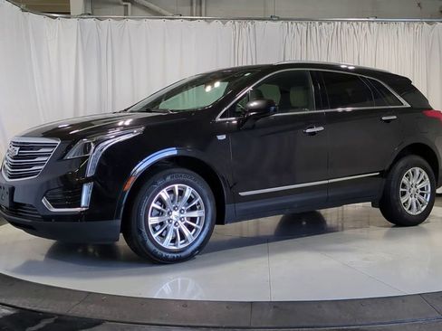 Used 2017 Cadillac XT5 FWD image 5