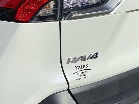 Used 2019 Toyota RAV4 Limited image 29