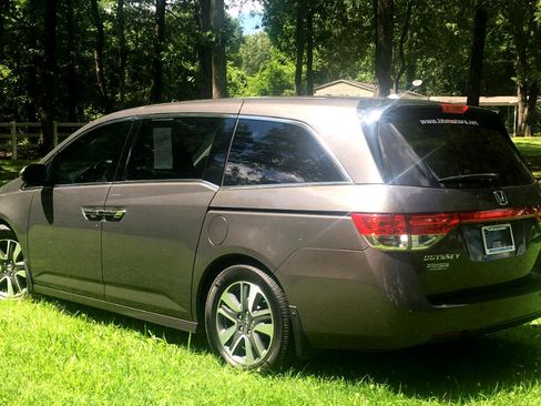 Used 2016 Honda Odyssey Touring image 3