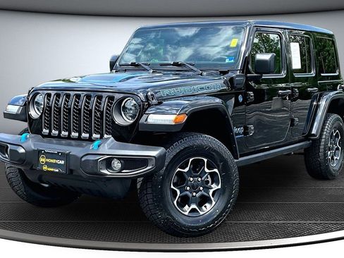 Used 2023 Jeep Wrangler Unlimited Rubicon 4xe w/ Cold Weather Group AWD/4WD image 3
