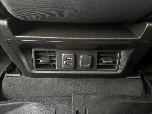 Used 2019 Chevrolet Silverado 1500 RST image 27