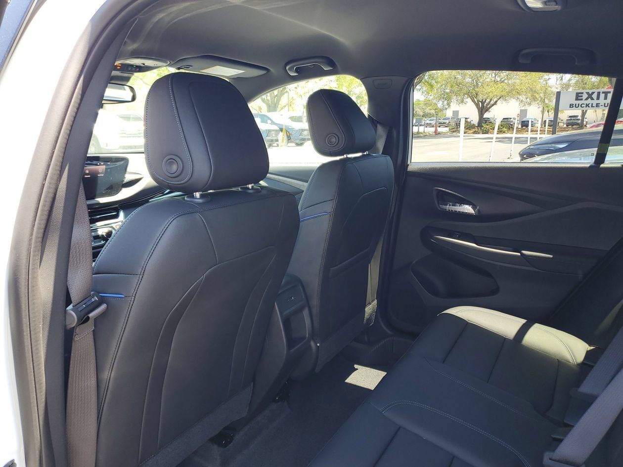 New 2026 Buick Envista Sport Touring w/ Convenience I Package FWD image 9
