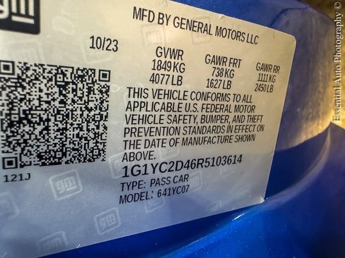 Used 2024 Chevrolet Corvette Stingray Premium Cpe w/ Z51 Performance Package image 32