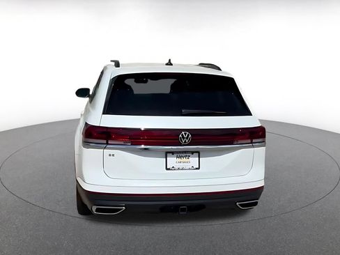 Used 2026 Volkswagen Atlas SE FWD image 12