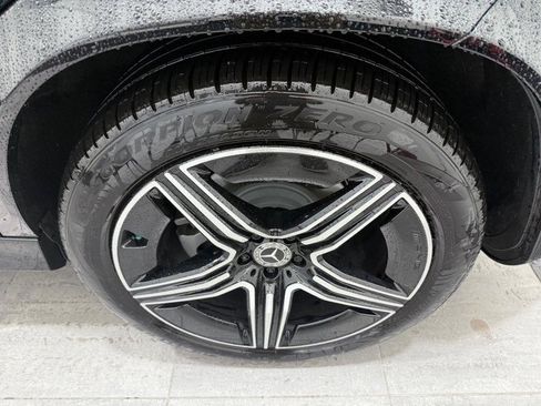 Certified 2025 Mercedes-Benz GLE 580 4MATIC image 5