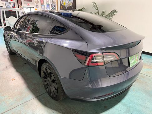 Used 2022 Tesla Model 3 Long Range image 4