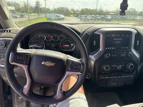 Used 2021 Chevrolet Silverado 2500 LTZ w/ Gooseneck/5TH Wheel Package image 7