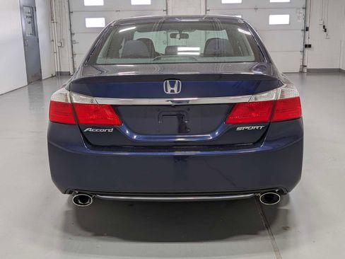 Used 2015 Honda Accord Sport image 9