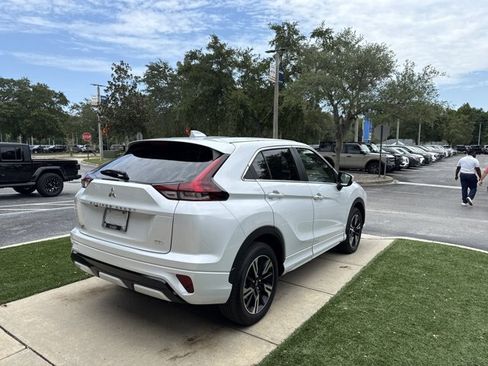 Used 2024 Mitsubishi Eclipse Cross SEL AWD/4WD image 3