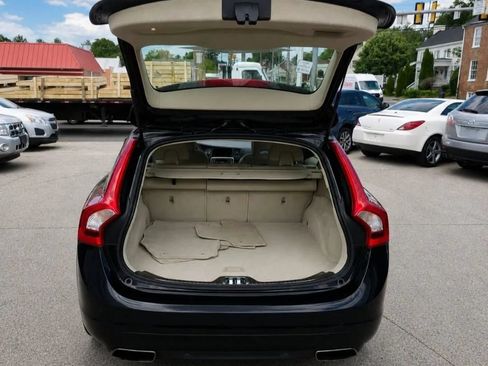 Used 2015 Volvo V60 T5 Premier FWD image 5