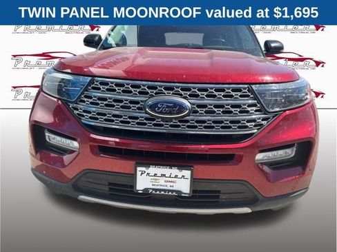 Used 2022 Ford Explorer Limited w/ Equipment Group 301A AWD/4WD image 2
