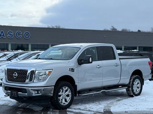 Used 2016 Nissan Titan XD image 31
