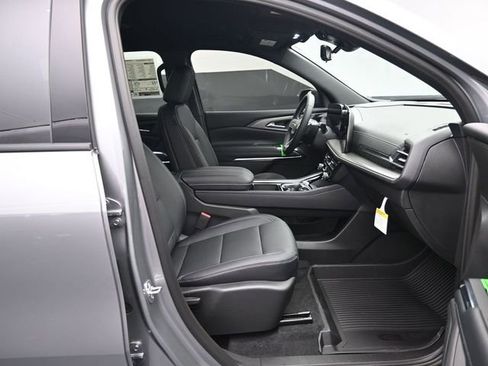 New 2026 Chevrolet Traverse LT w/ Driver Confidence Package image 40