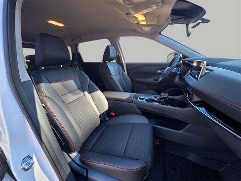 New 2026 Nissan Rogue SV AWD/4WD image 14