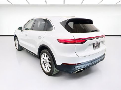 Used 2022 Porsche Cayenne image 6