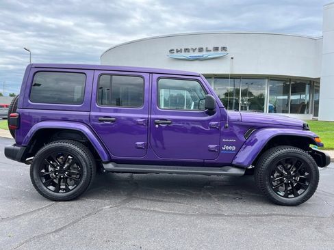 Used 2023 Jeep Wrangler Unlimited Sahara w/ Cold Weather Group AWD/4WD image 64