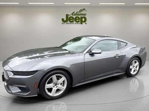 Used 2026 Ford Mustang Coupe RWD image 5