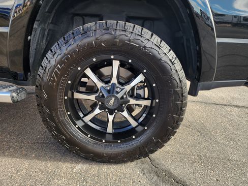 Used 2019 RAM 1500 Laramie image 11