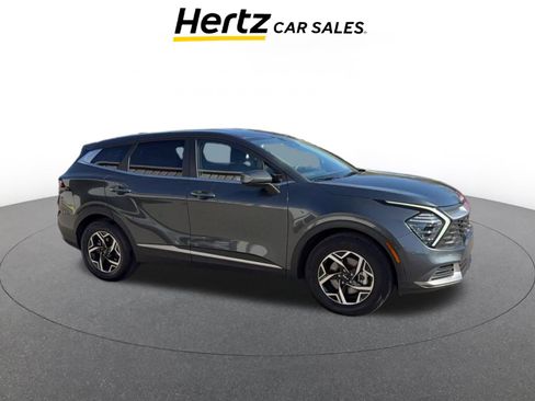 Used 2025 Kia Sportage LX image 1