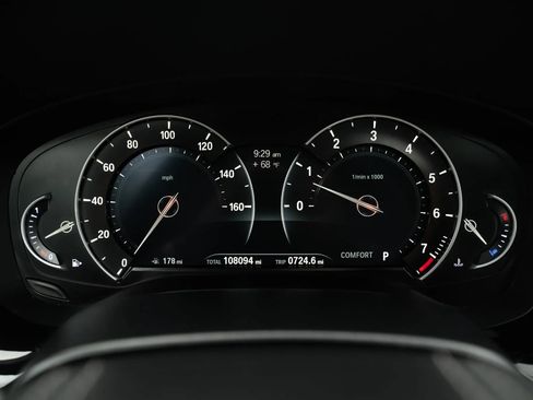 Used 2017 BMW 530i xDrive 530i xDrive Sedan 4D image 25