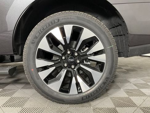 New 2026 Ford Expedition Platinum w/ Driver's Package AWD/4WD image 10