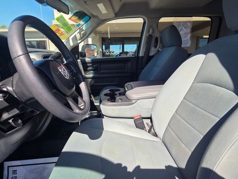 Used 2018 RAM 2500 Tradesman w/ Chrome Appearance Group AWD/4WD image 13
