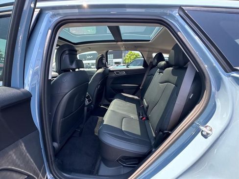 Certified 2026 Kia Sportage EX w/ EX Panoramic Sunroof Package AWD/4WD image 12