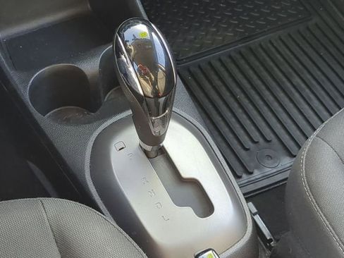 Used 2021 Chevrolet Spark LT image 28