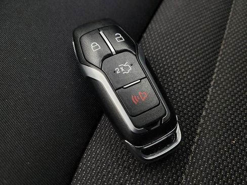 Used 2016 Ford Edge SE AWD/4WD image 32