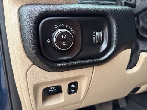 Used 2021 RAM 1500 Big Horn AWD/4WD image 23
