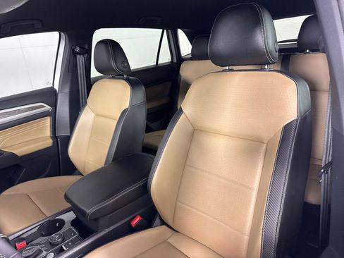 Used 2022 Volkswagen Atlas Cross Sport SE image 14