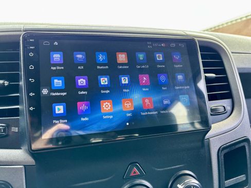 Used 2019 RAM 1500 Express w/ Express Value Package AWD/4WD image 4
