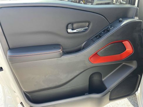 New 2025 Nissan Frontier PRO-4X w/ Interior Protection Package image 10