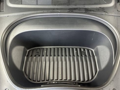 Used 2025 Tesla Model 3 Long Range image 32