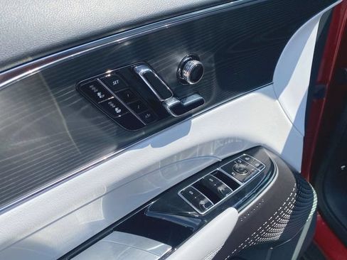 Used 2024 Cadillac Lyriq Luxury RWD image 23